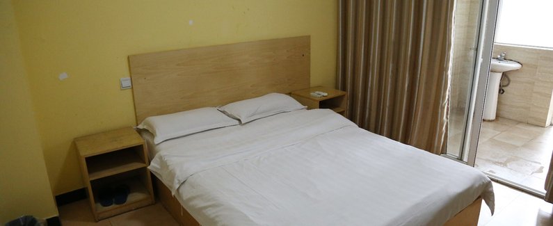 【郫县香榭春天宾馆】地址:成都郫县高新西区