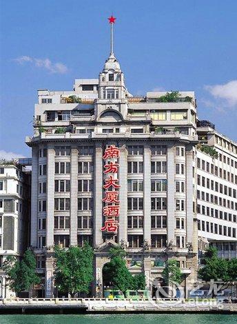 好,问一下大家有知道南方大厦手机配件批发市