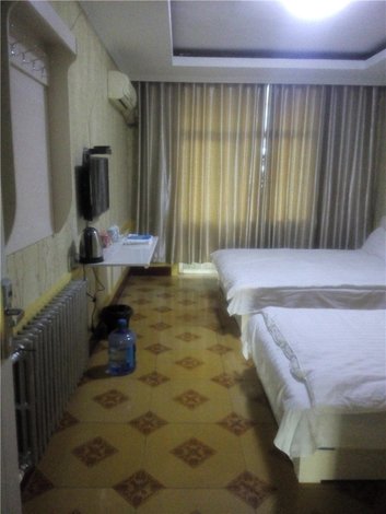 突泉县君邸大酒店