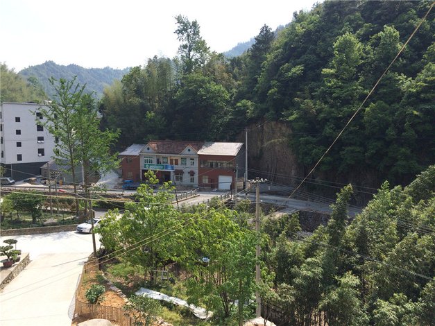 【临安太湖源缘来居】地址:太湖源镇东坑村庙里12号