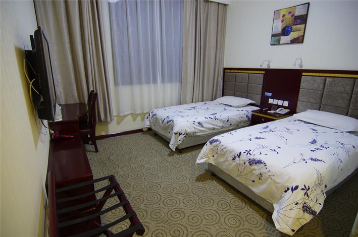 广东清远旅游景点,博罗象头山漂流,厦门华侨酒