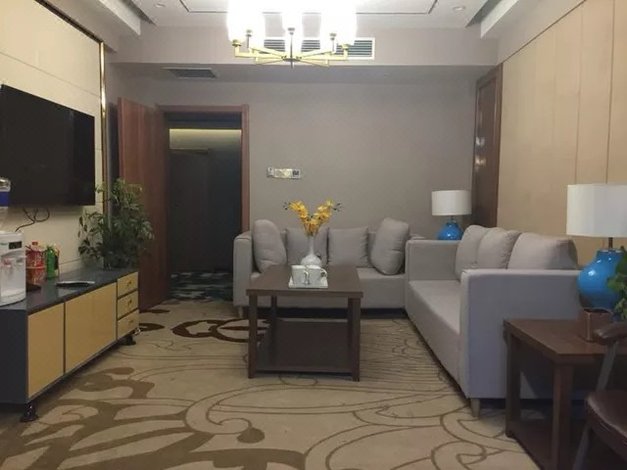 汇好酒店(郑州曼哈顿燕庄地铁站店)