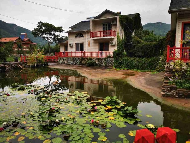 宽甸青山沟北方周庄度假村