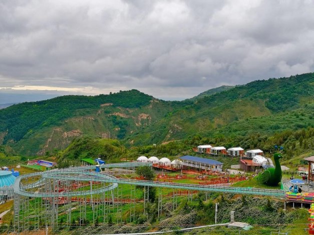 天水南山云端·露云娜美星空营地