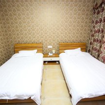 【宜昌鑫诚酒店东站店】地址:宜昌伍家岗区东