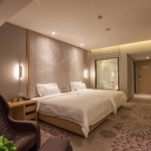 【丽枫酒店(徐州高铁站店)】地址:贾汪区高铁绿