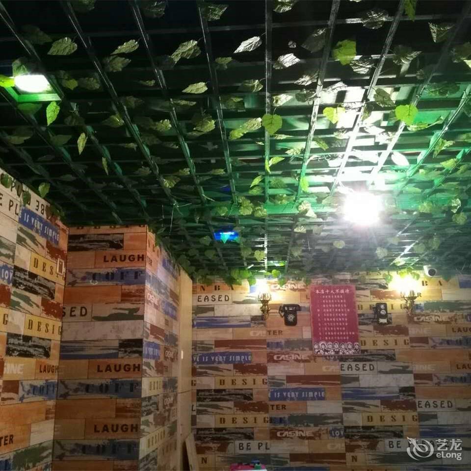 长沙附近酒店_长沙附近情趣【酒店宾馆】-第妻开档人同程装身着粉嫩图片