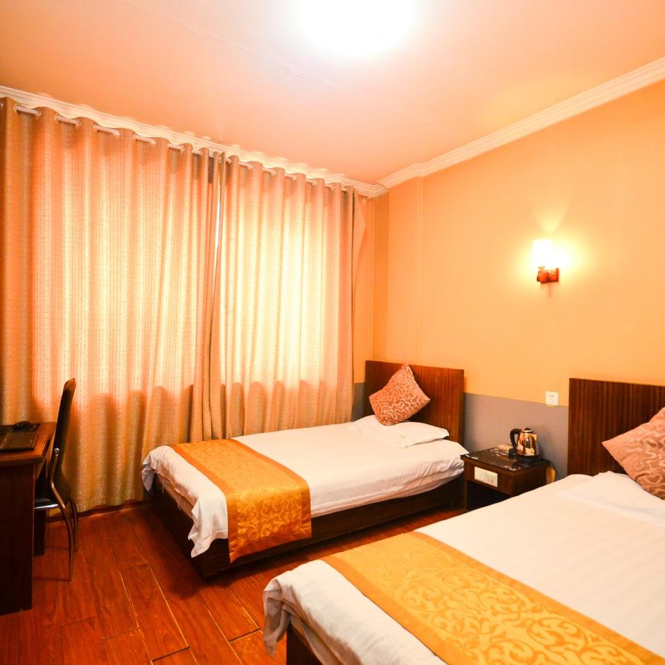 中共楚雄市教育局委员会附近宾馆