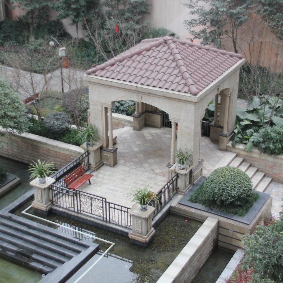 长江西路111号附近宾馆