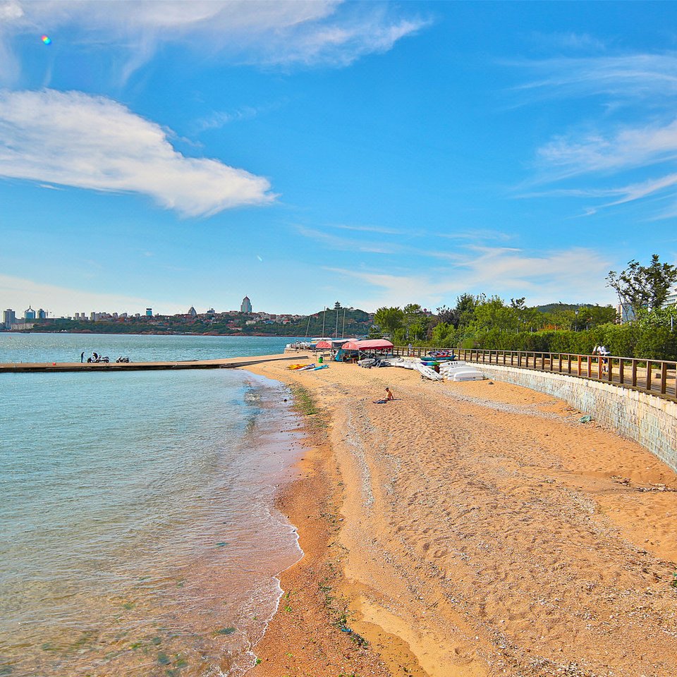 青岛八大关海水浴场无敌海景房酒店式公寓