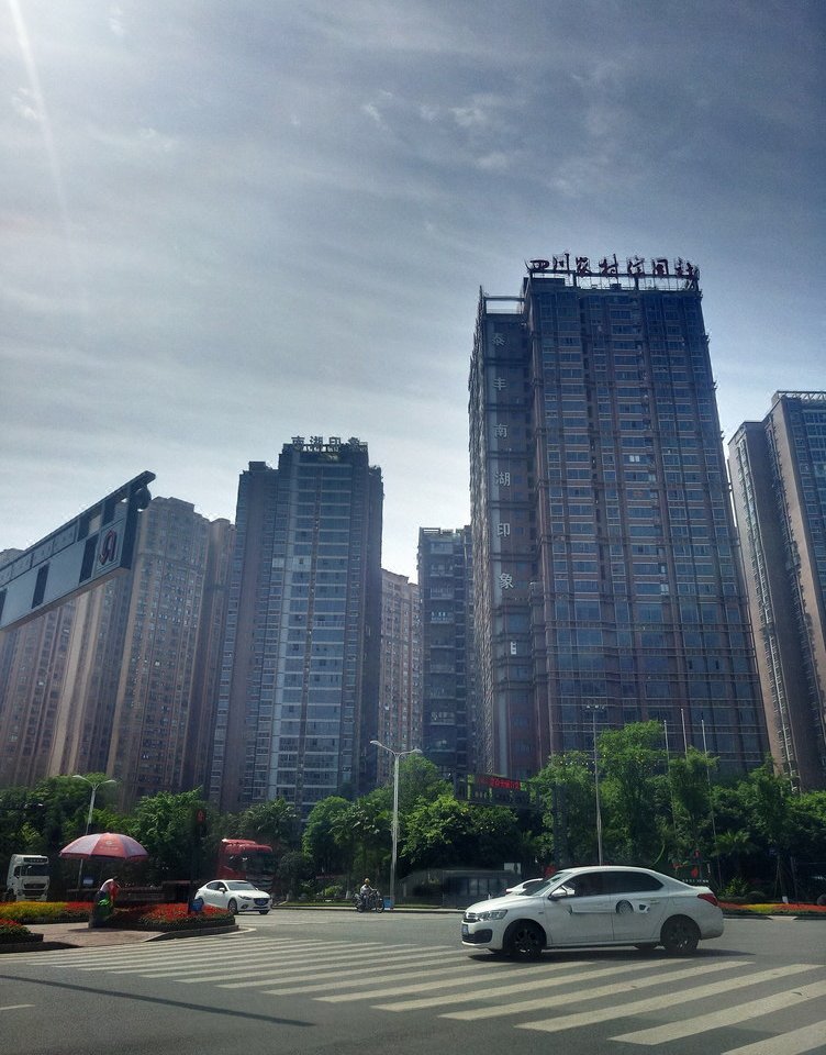 自贡南湖国际大床房公寓
