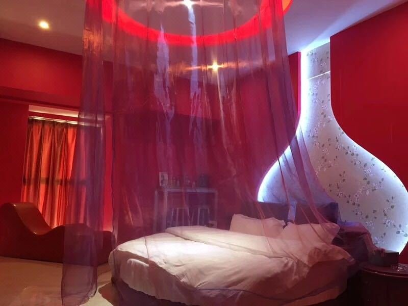 新乡汽车东站附近宾馆