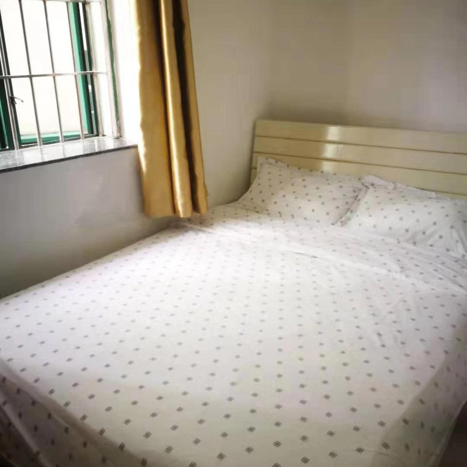 深圳市宝安区教育局附近宾馆