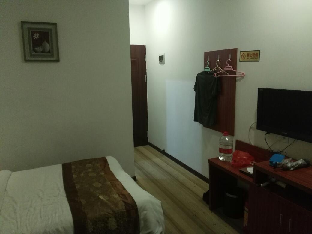 广州百家快捷酒店