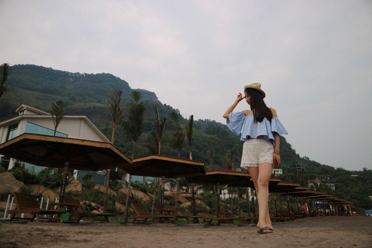 水富半月湾假日酒店