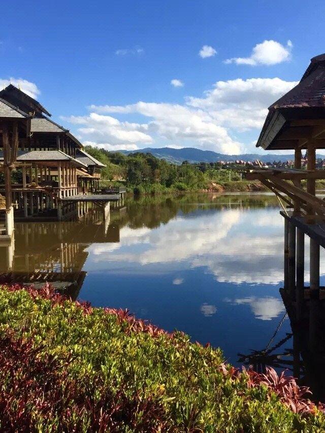 西双版纳傣族自治州酒店 勐海县酒店 勐海勐巴拉金链温泉度假村  推荐