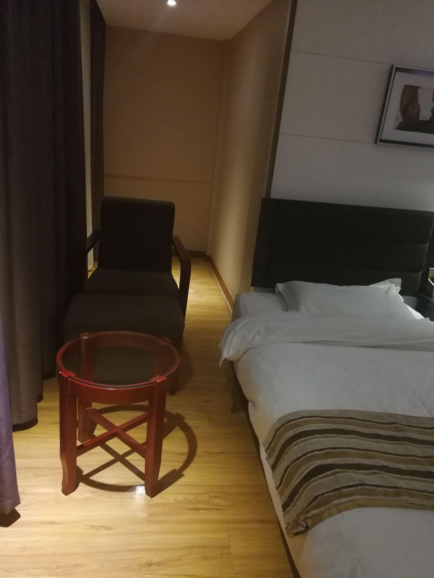 甘南扎西洋麒大酒店