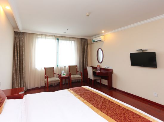 格林豪泰(兴化戴南苏果店)