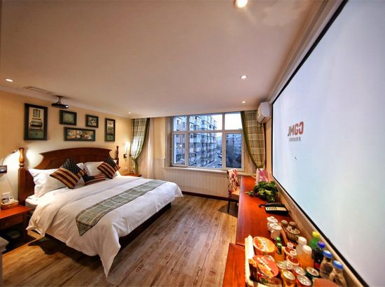 雅客小镇假日酒店(长春大街店)(原人民广场店)