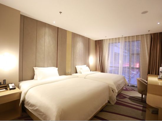 丽枫酒店(广州高铁南站石壁地铁站店)