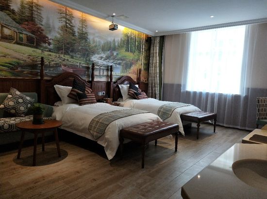 雅客小镇假日酒店(长春大街店)(原人民广场店)