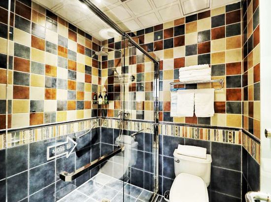 雅客小镇假日酒店(长春大街店)(原人民广场店)