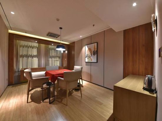 长春泓瑞·清水湾温泉假日酒店