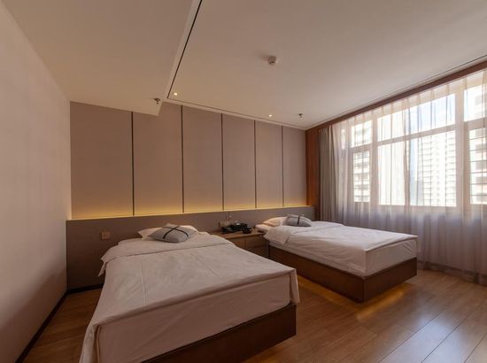 长春泓瑞·清水湾温泉假日酒店