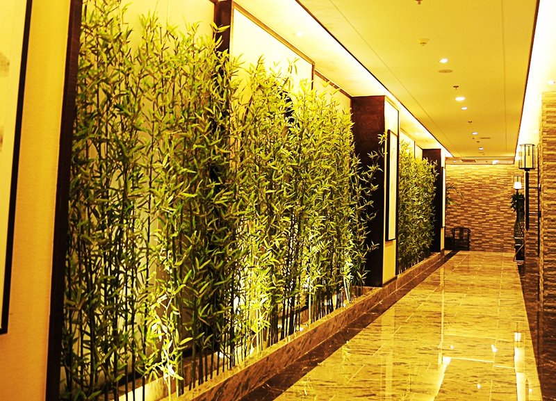 济南凤凰泉盈酒店