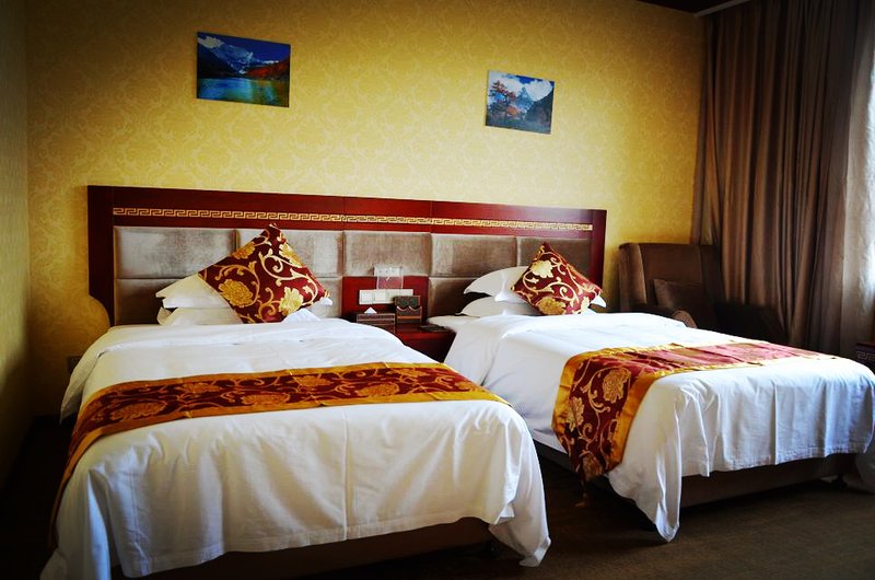 稻城阳光温泉酒店