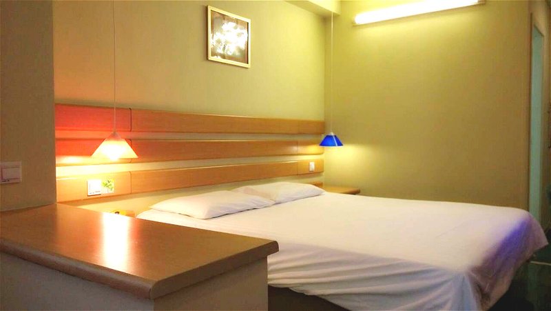 如家(北京安华桥地铁站店)