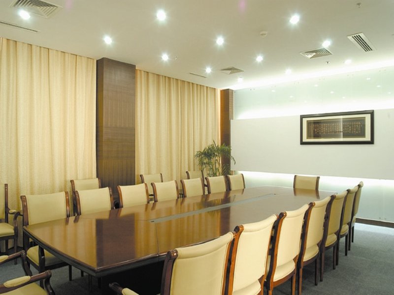 平湖东湖半岛国际公寓酒店