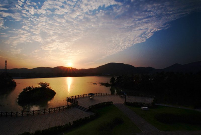 天云湖度假村(江宁大学城店)