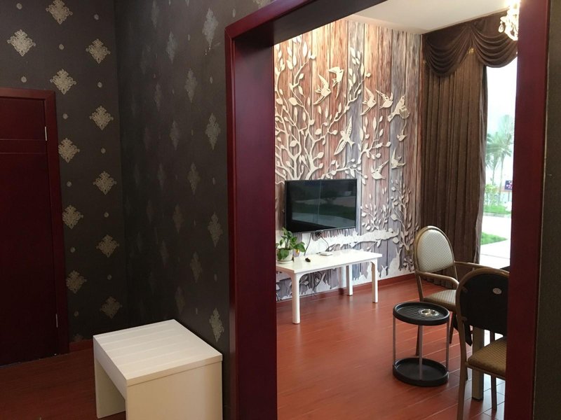 水富半月湾假日酒店