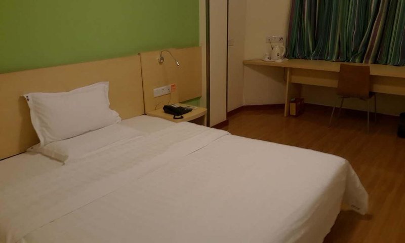 7天连锁酒店(清远新城汽车站连江路店)