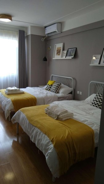 世悦轻奢度假公寓(青岛啤酒街银丰晶品店)