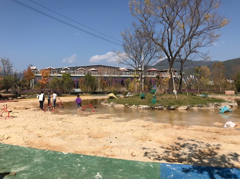 禄劝平安福乡墅酒店