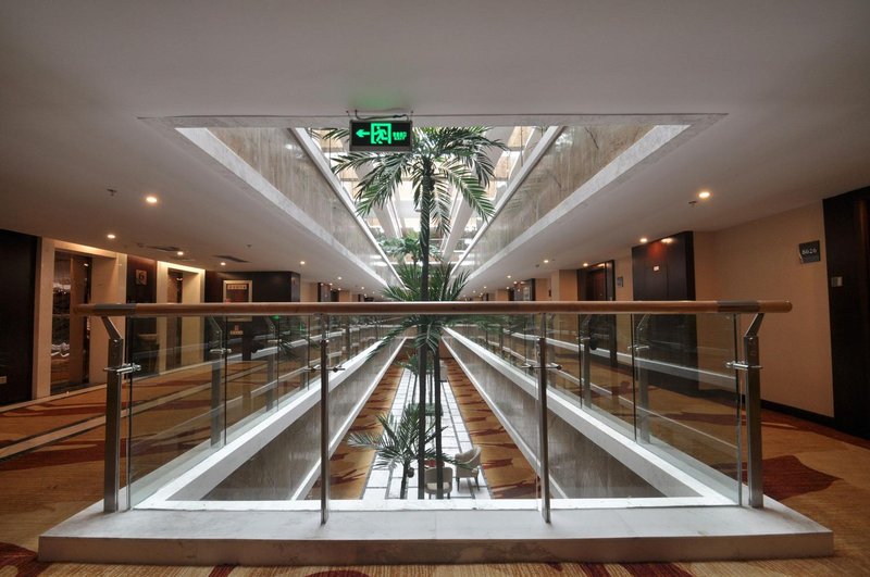 利川蓝波湾国际大酒店