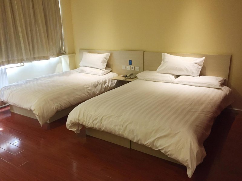 汉庭(石家庄正定火车站店)