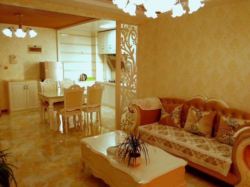 兴城一等海爱琴海主题公寓