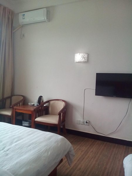 德宏顺通国际物流城爱家宾馆