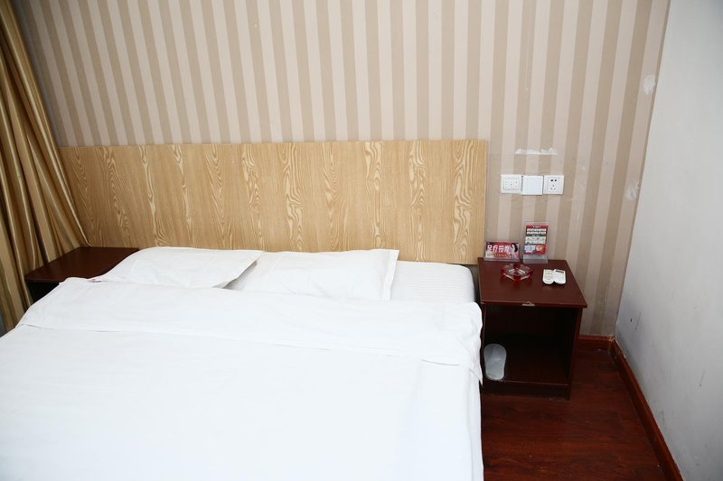 嘉祥萌山商务酒店