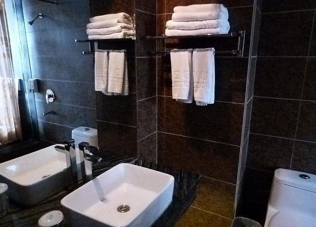 龙瀚酒店预订_龙瀚酒店价格、地址、电话查询