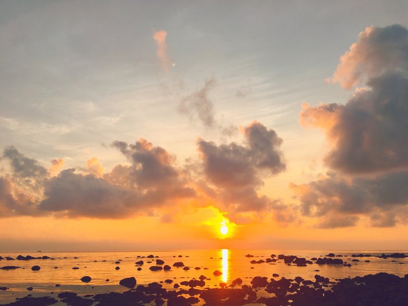 北海涠洲岛碧海阳光贝壳沙滩度假村