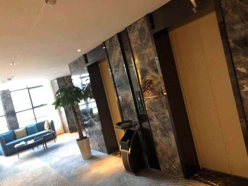 宜尚酒店(贵阳机场奥特莱斯店)