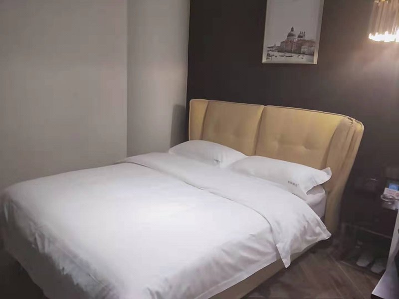 重庆解放碑弗绅美食蜀农庄酒店鑫图片