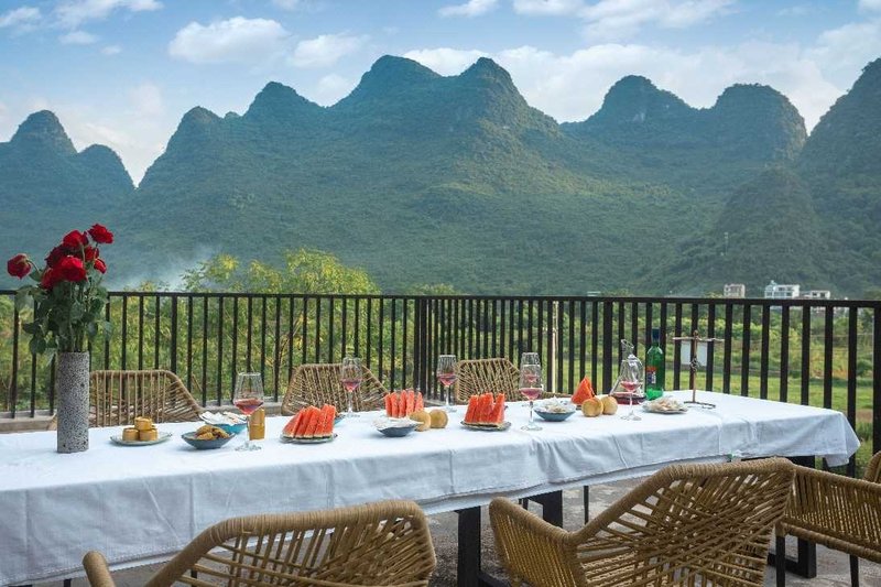 Cha Hotel Hotel public area