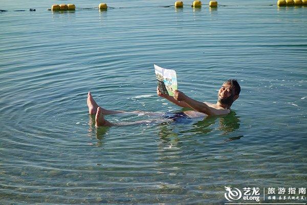 在约旦死海游泳是什么感觉