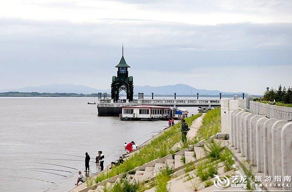 同江市人口_卫星上看黑龙江同江市 两条大江在此汇合,拥有三江口景区