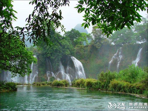 跨国瀑布有多宽 0006C9nO.jpg